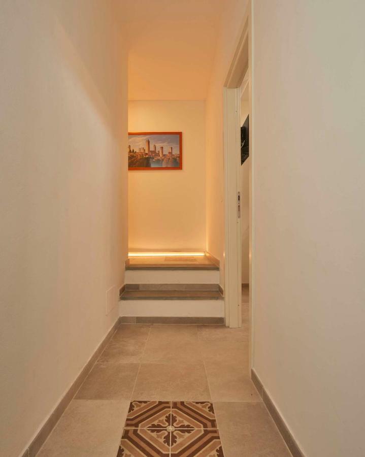Suites Cavour 34 By 360Rentals Florence Luaran gambar